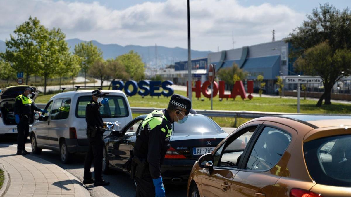 La policia local de Roses en un operatiu.