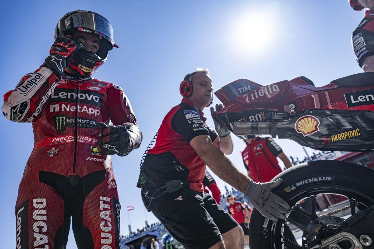BAGNAIA Francesco (ita), Ducati Lenovo Team, Ducati Desmosedici GP25, portrait during the 2025 MotoGP Michelin Grand Prix of Hungary, on the Balaton Park circuit, from August 22 to 24, 2025 in Balatonfokajar, Hungary - Photo Studio Milagro / DPPI AFP7 24/08/2025 ONLY FOR USE IN SPAIN. GIGI SOLDANO / DPPI Media / AFP7 / Europa Press;AOUT;HONGRIE;MOTO;MOTORBIKE;MOTORCYCLE;Motorsport;Sport;MOTO - MOTO GP - HUNGARY GRAND PRIX 2025;