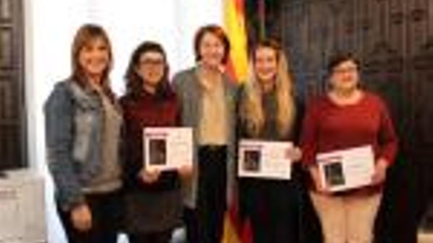 Les premiades, amb les autoritats municipals.