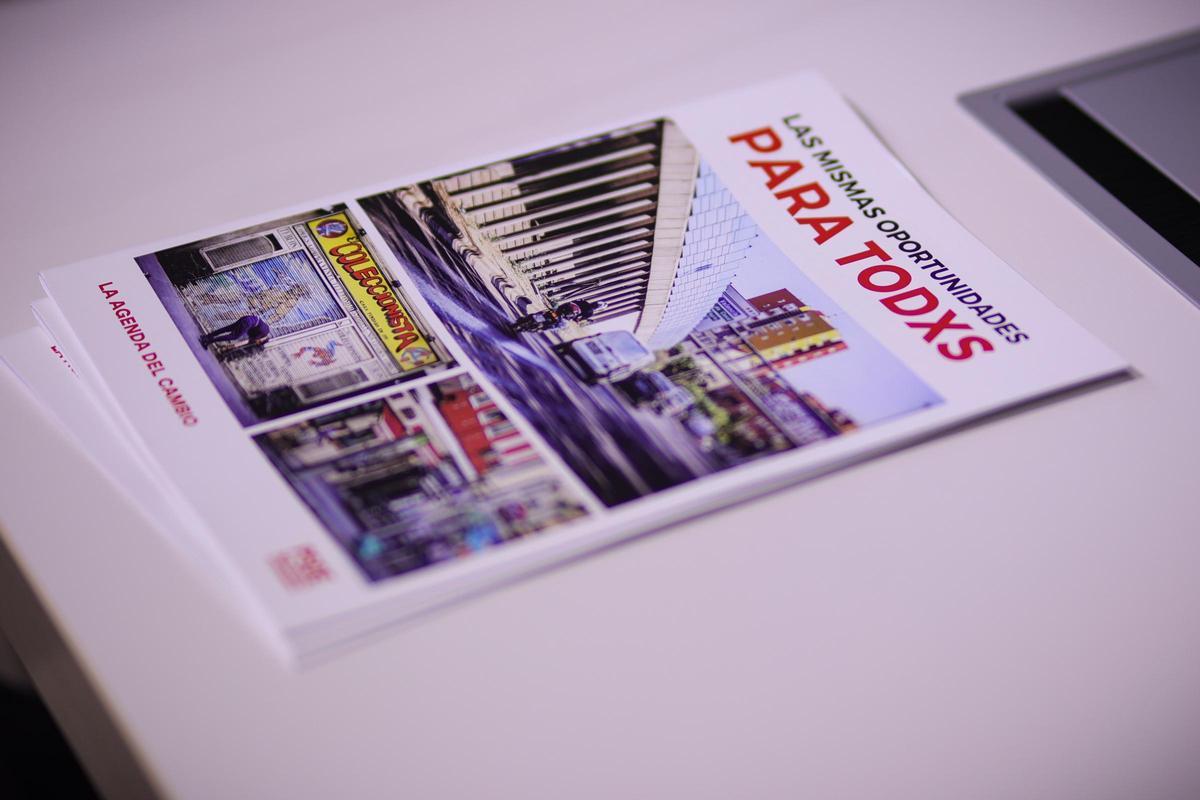 Portada del informe sobre los problemas de desigualdad de Madrid presentado por el PSOE este martes.