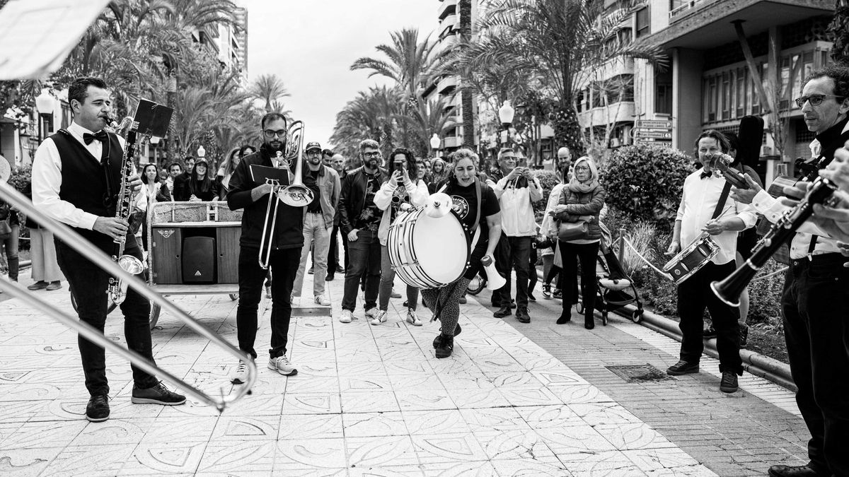 JazzDay Alicante es una iniciativa que fomenta la pasión por el jazz y, al mismo tiempo, promueve el arte de la fotografía.