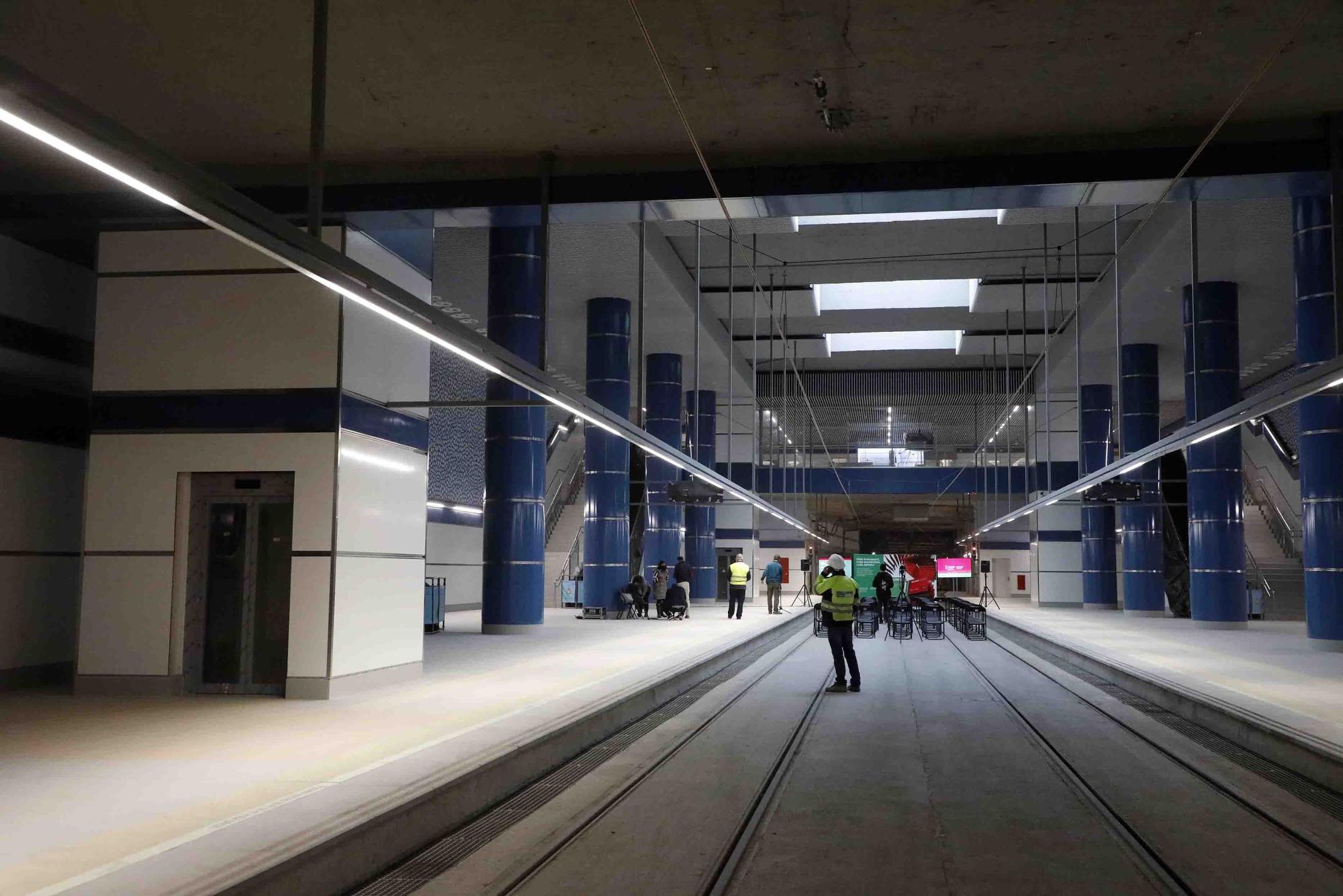 Así está la estación de la linea 10 Amado Granell