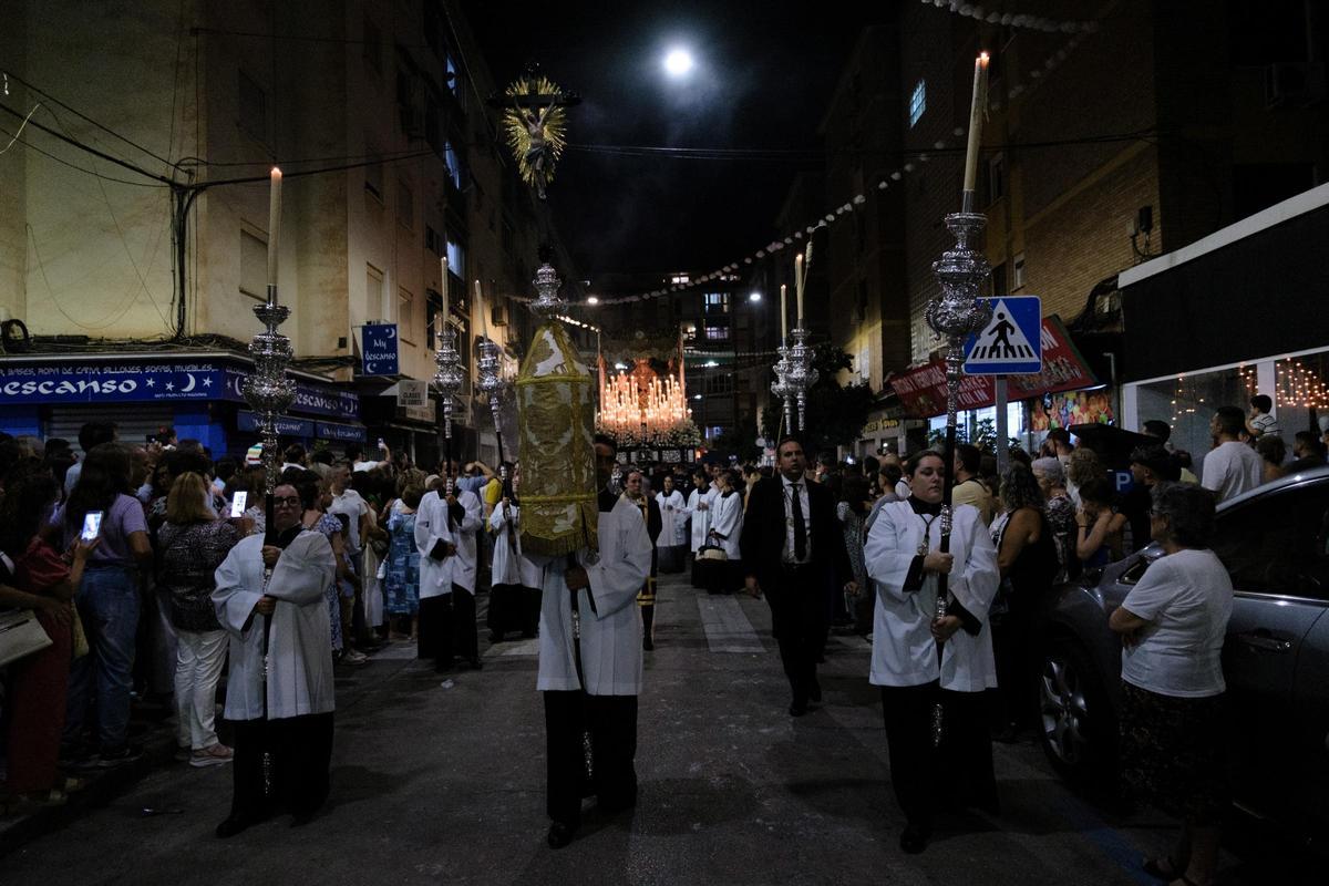 Dolores y Esperanza: 25 años de la Virgen de la Cruz del Humilladero
