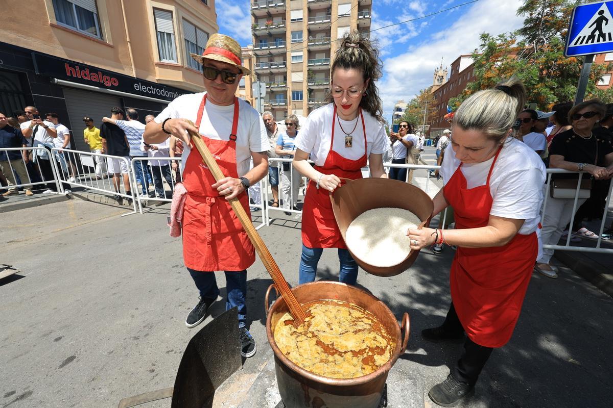 Las mejores imágenes de Les Calderes de Almassora, el día grande de las fiestas de Santa Quitèria