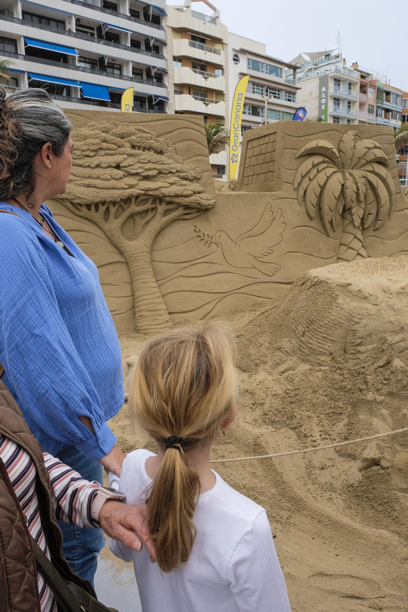 Inauguración del Belén de Arena en la playa de Las Canteras