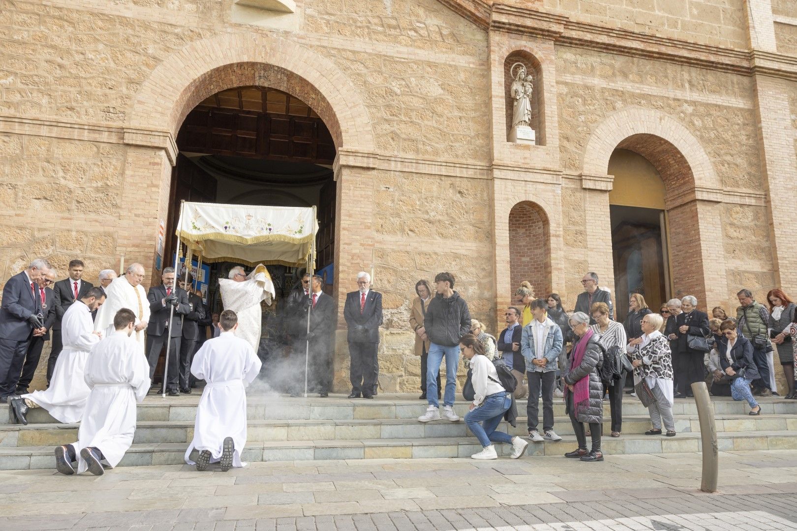 Procesión "del Comulgar" de San Vicente Ferrer en Torrevieja