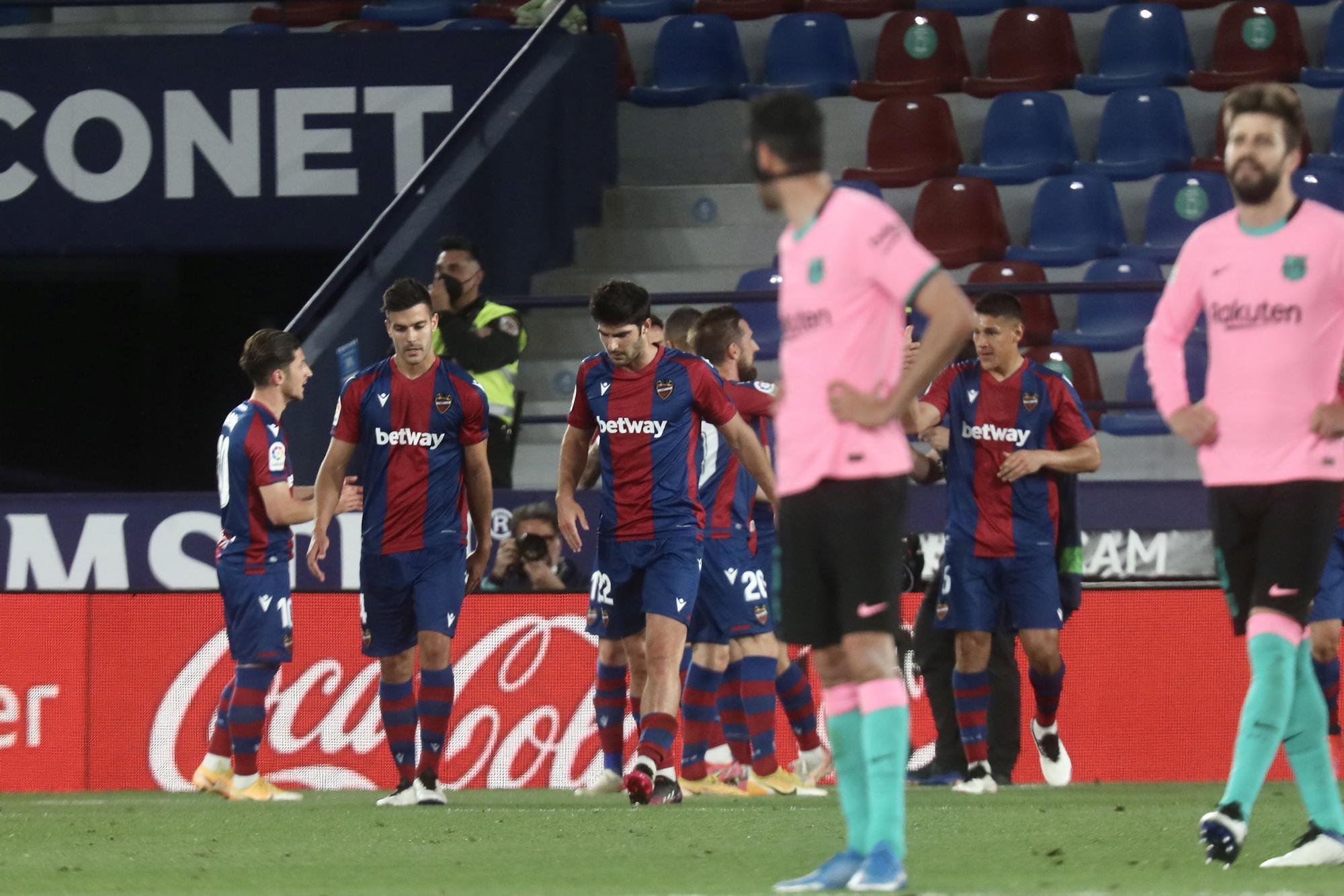 Las imágenes del empate entre el Levante y Barcelona en el Ciutat de València