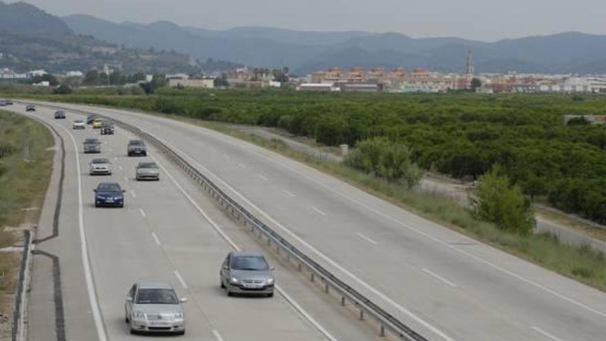 La autopista de peaje sigue perdiendo usuarios