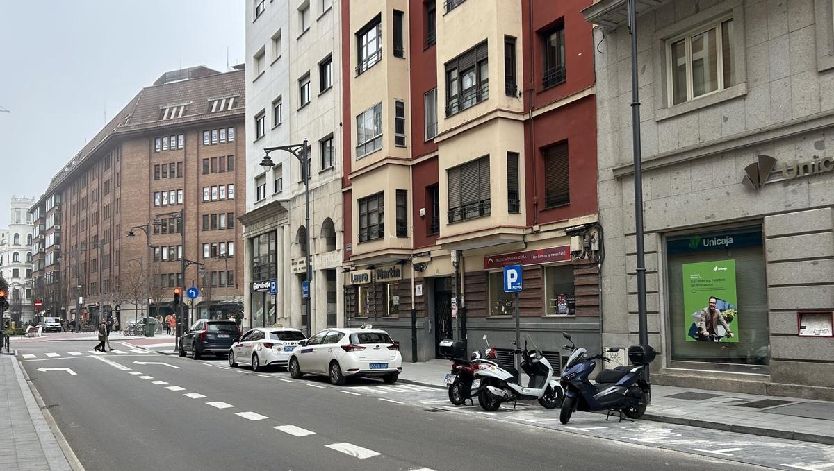 Motocicletas aparcadas