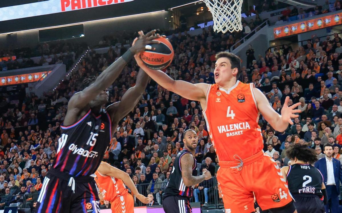 Todas las fotos del Valencia Basket - París Basketball en el Roig Arena