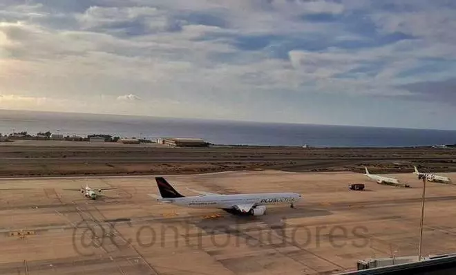 Llega el quinto cargamento de material sanitario comprado por el Gobierno de Canarias