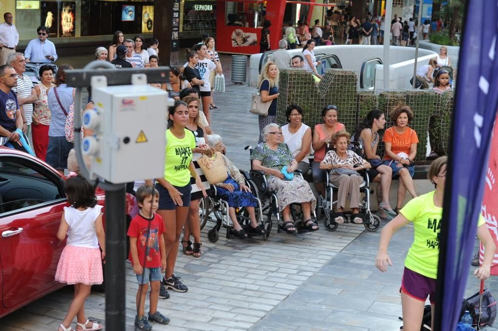 Zumba en la Avenida Libertad