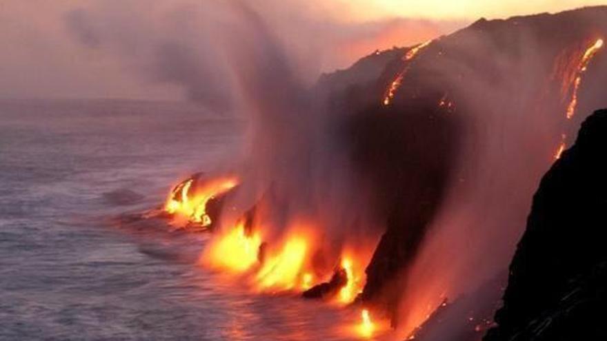 Kalapana, Hawaii donde el mar se encuentra con la lava.