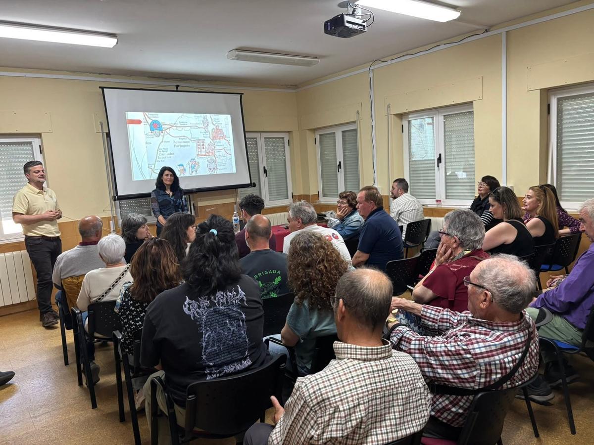 Conferencia de Cristina Manías Fraile en Nuez