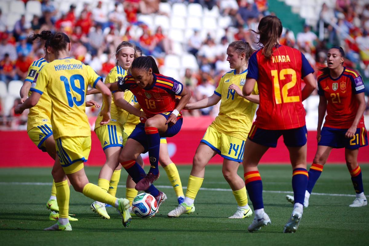 El España-Ucrania en El Arcángel, en imágenes