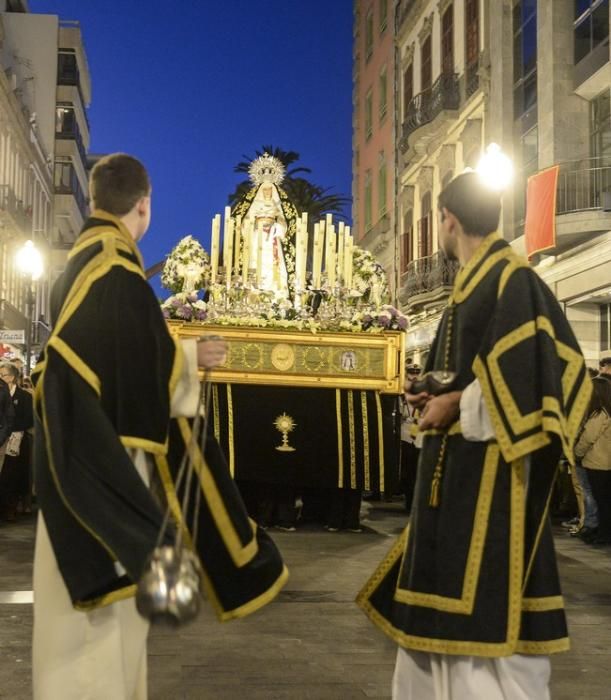 PROCESION DE LOS DOLORES DE TRIANA