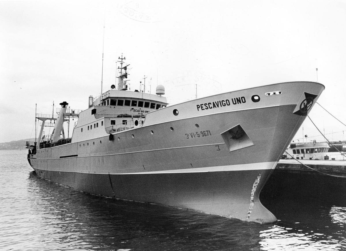 El buque, como "Pescavigo Uno", en Vigo
