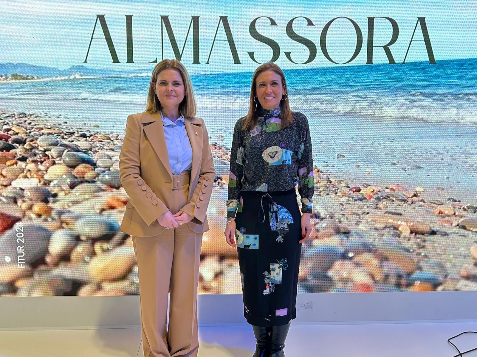 La alcaldesa, María Tormo, y la concejala de Turismo, Silvana Rovira, presentaron el vídeo promocional.