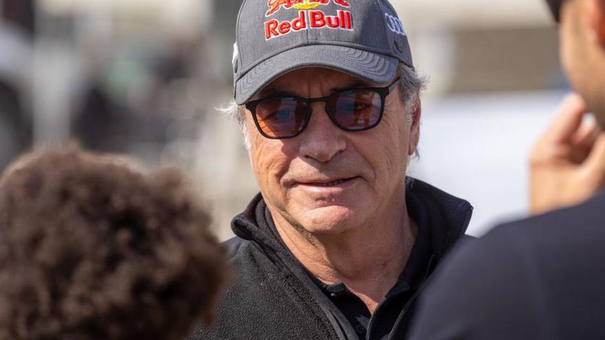 Carlos Sainz, más líder tras el ‘regalo’ de Loeb