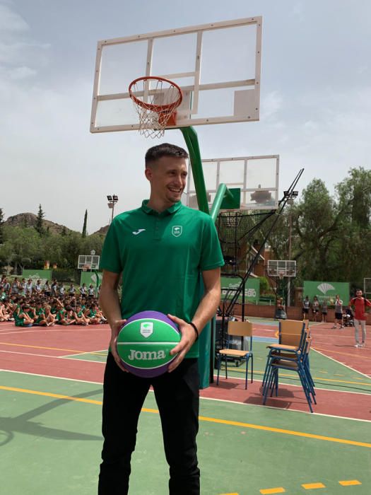 Presentación de Aleksa Avramovic como jugador de Unicaja