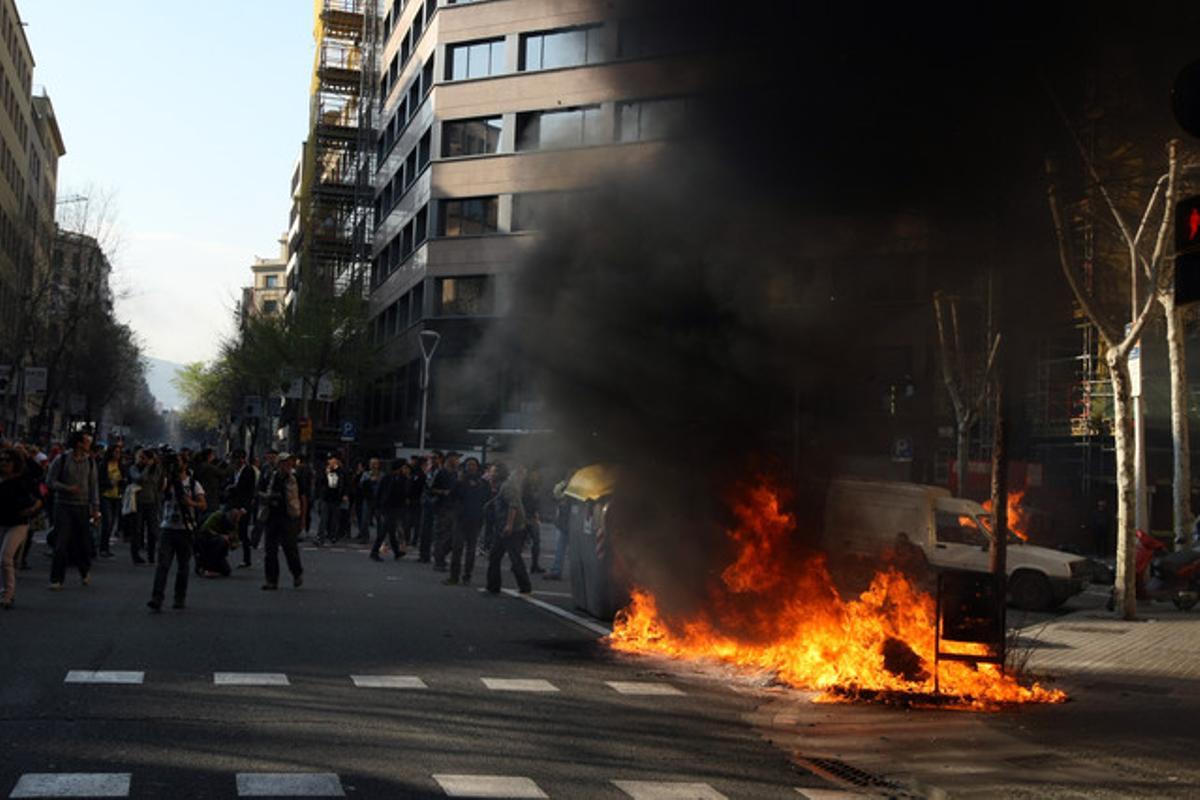 Los incidentes del 29-M, vistos por Julio Carbó.