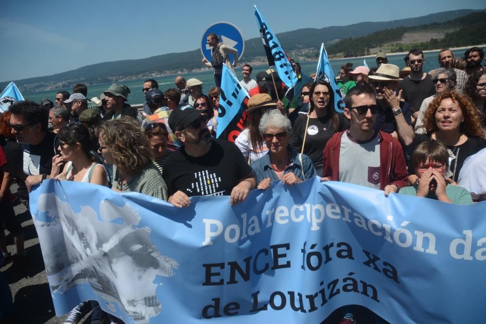 Cuentos de manifestantes se unieron a la protesta