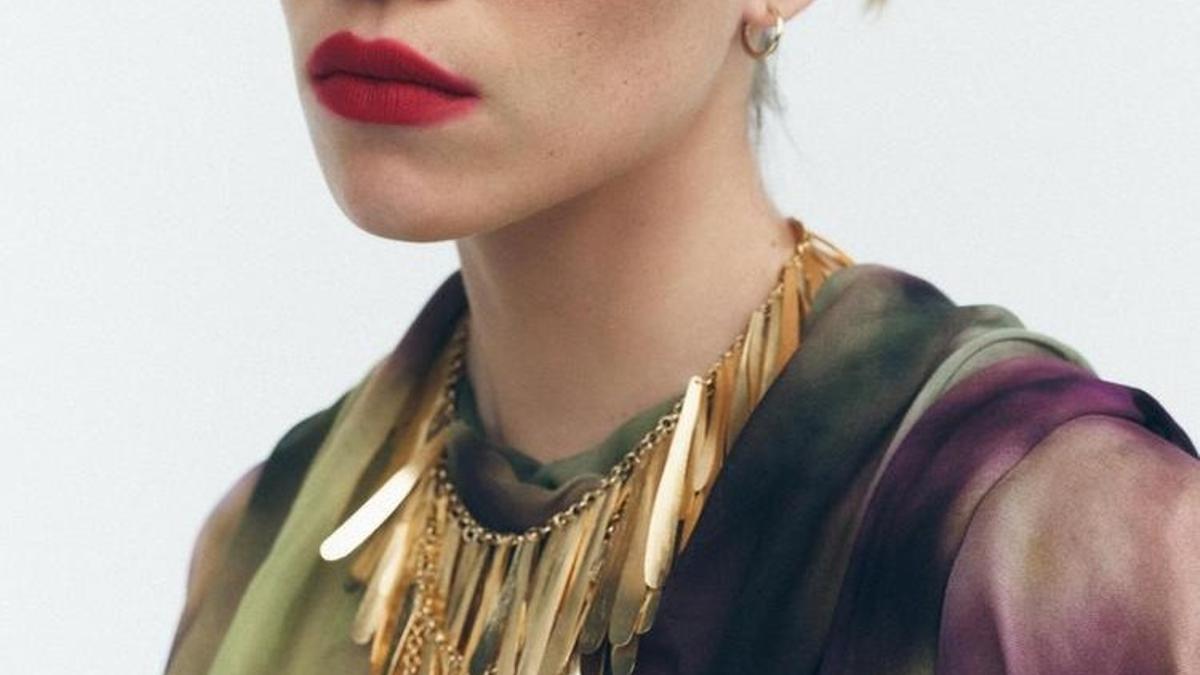 Zara, Bimba y Lola y Mango tienen los collares XXL para triunfar esta primavera: son supertendencia