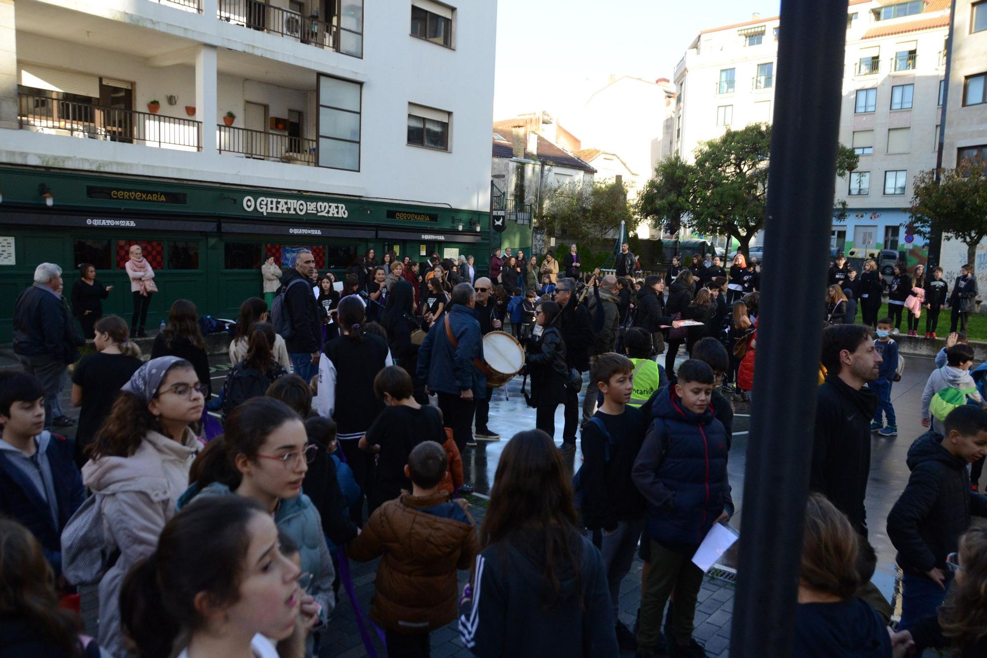 La celebración del Día Internacional contra las Violencias Machistas en Cangas