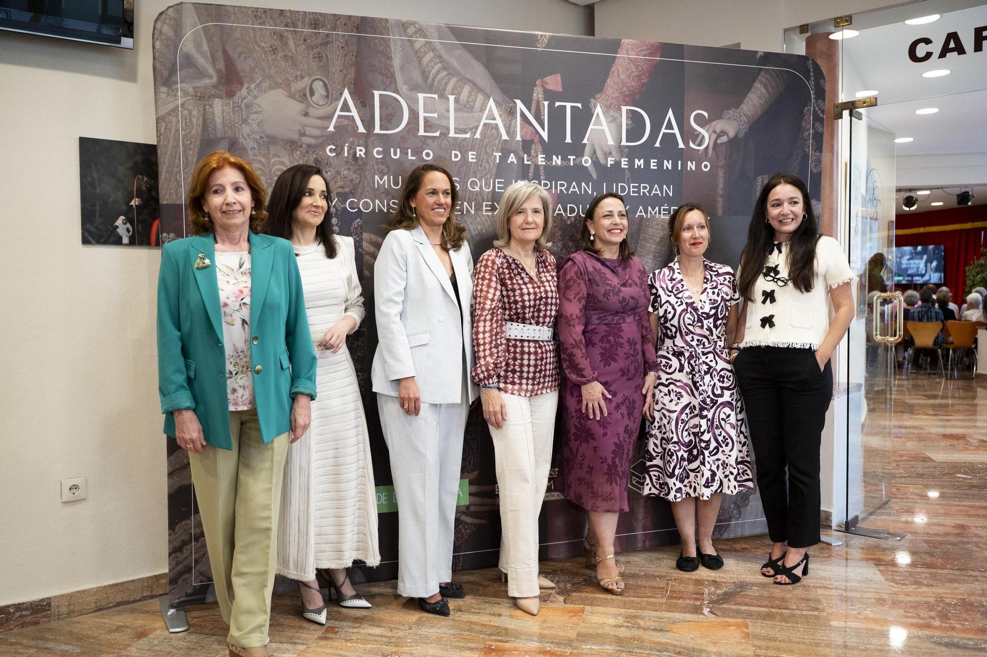 Mujeres con talento extremeño que recorren el mundo