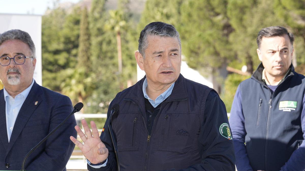 El consejero de Sanidad, Presidencia y Emergencias de la Junta de Andalucía, Antonio Sanz