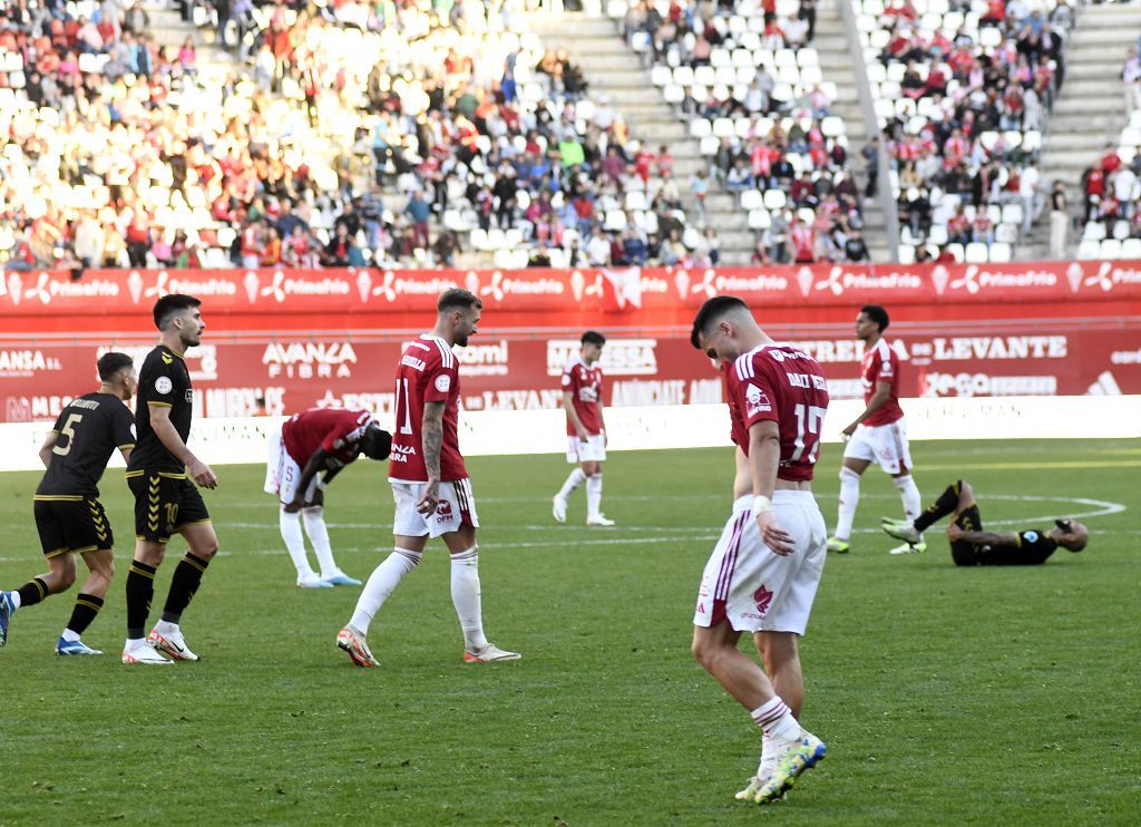 Todas las imágenes del encuentro entre el Real Murcia y el Intercity