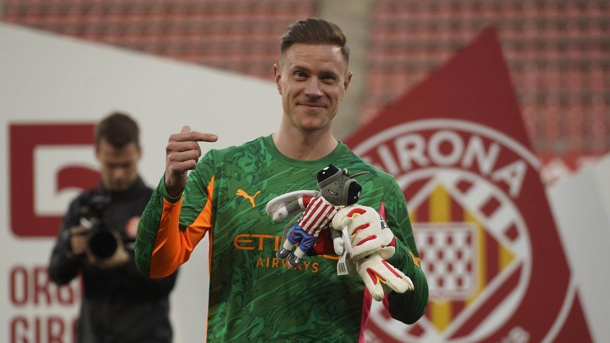 Ter Stegen Replaces Gazzaniga: Barcelona Goalkeeper Update