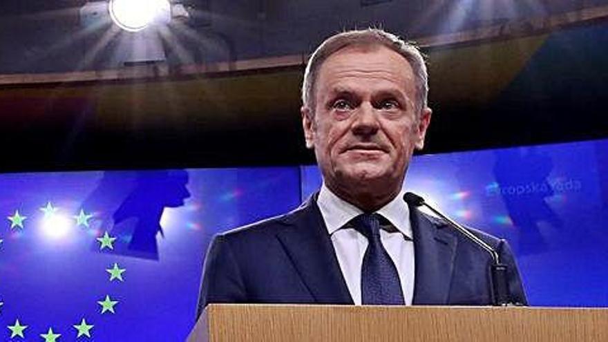 Tusk es reunirà avui amb la primera ministra britànica, Theresa May