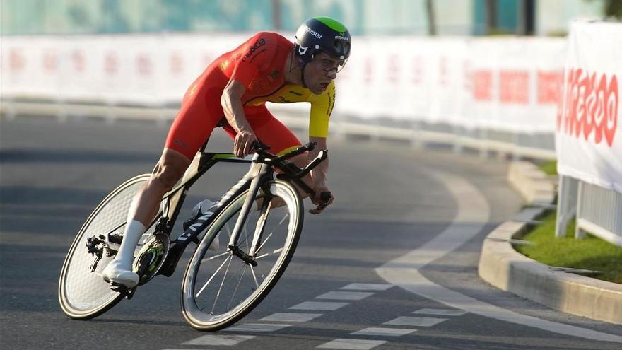 Castroviejo, la baza española frente a Dumoulin y Dennis