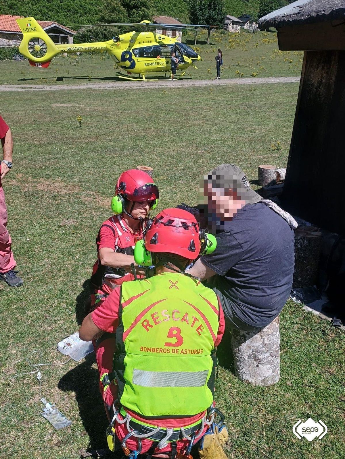 La intervención de Bomberos de Asturias en Brañagallones.