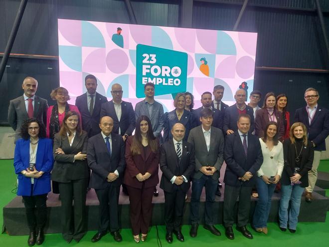 La Universidad celebra en Gijón su Foro de Empleo (en imágenes)