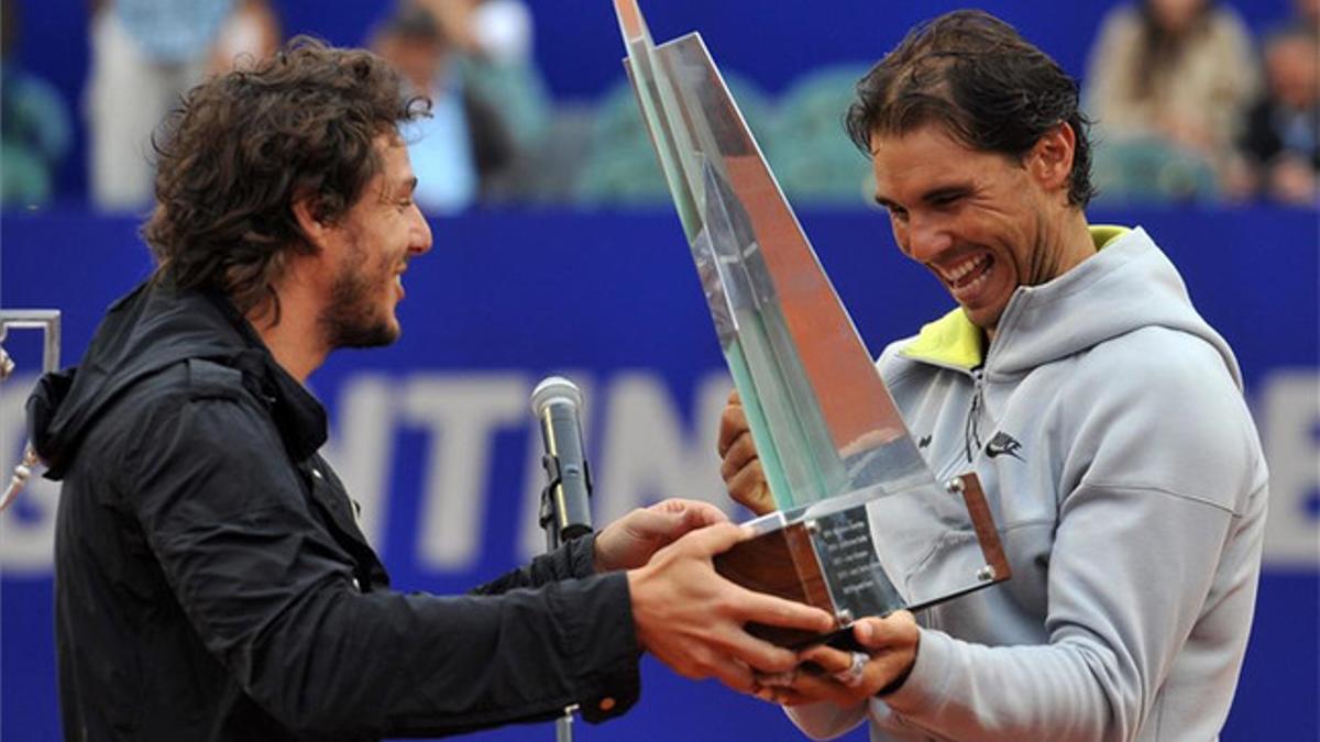 Nadal recibe el premio ATP Buenos Aires de extenista Gastón Gaudio