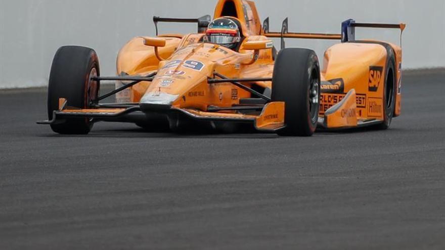 Fernando Alonso rompe el motor y abandona las 500 Millas a 21 vueltas del final