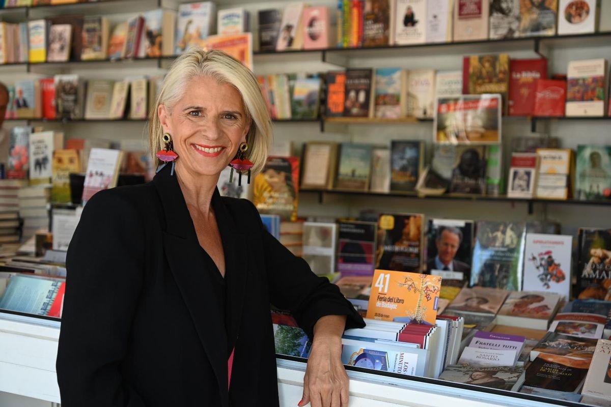 La concejala de Cultura, Paloma Morcillo, en la Feria del Libro de Badajoz.