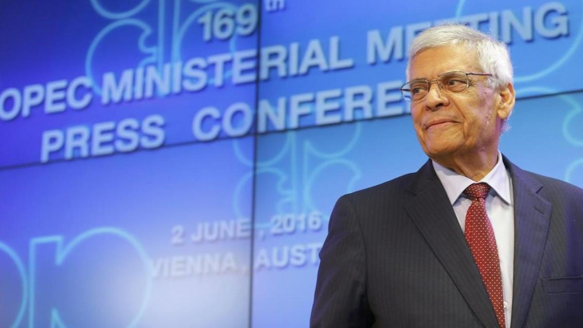 icoy34123706 opec secretary general abdullah al badri leaves a 160602164050