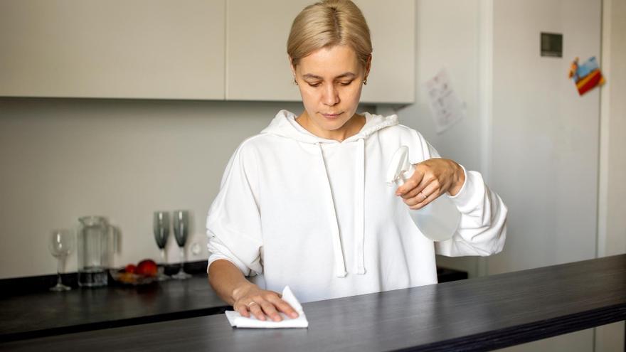 Quita la grasa de tu cocina sin esfuerzo gracias a este truco