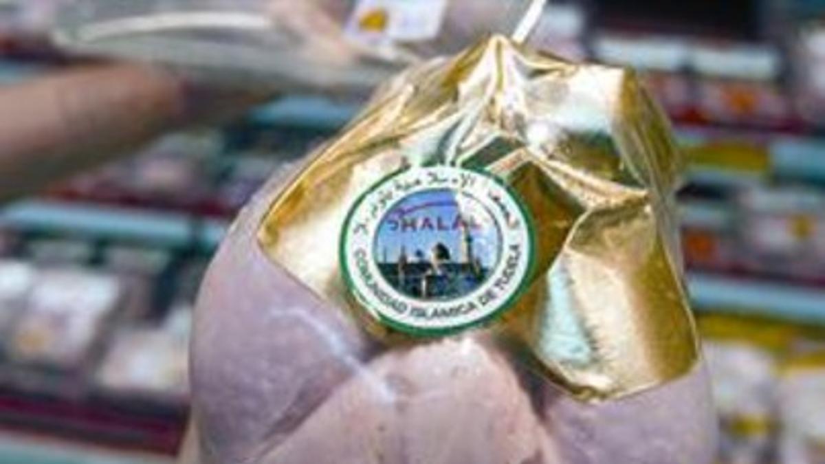 Pollo certificado 8 Un producto 'halal', en un Eroski de Cornellà.