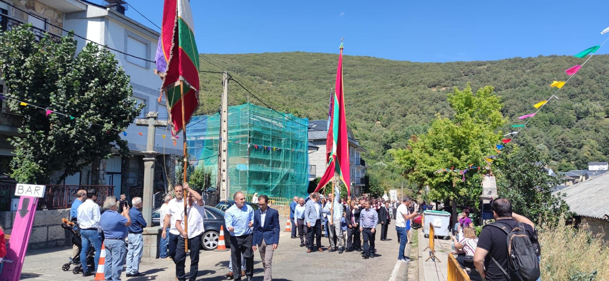 GALERÍA | La procesión de la Virgen Peregrina, en imágenes