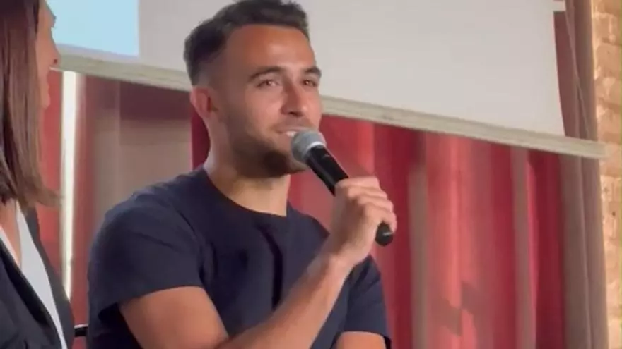 Eric García: "Si fuéramos nosotros sí haríamos el pasillo"