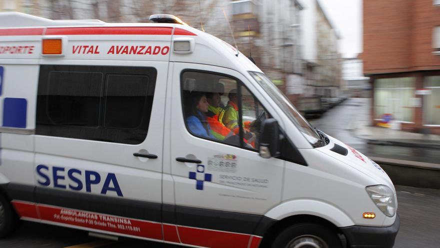 Herido leve un motorista en un accidente de tráfico en Viesques