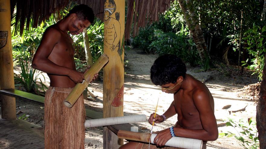 Indígenas brasileños.