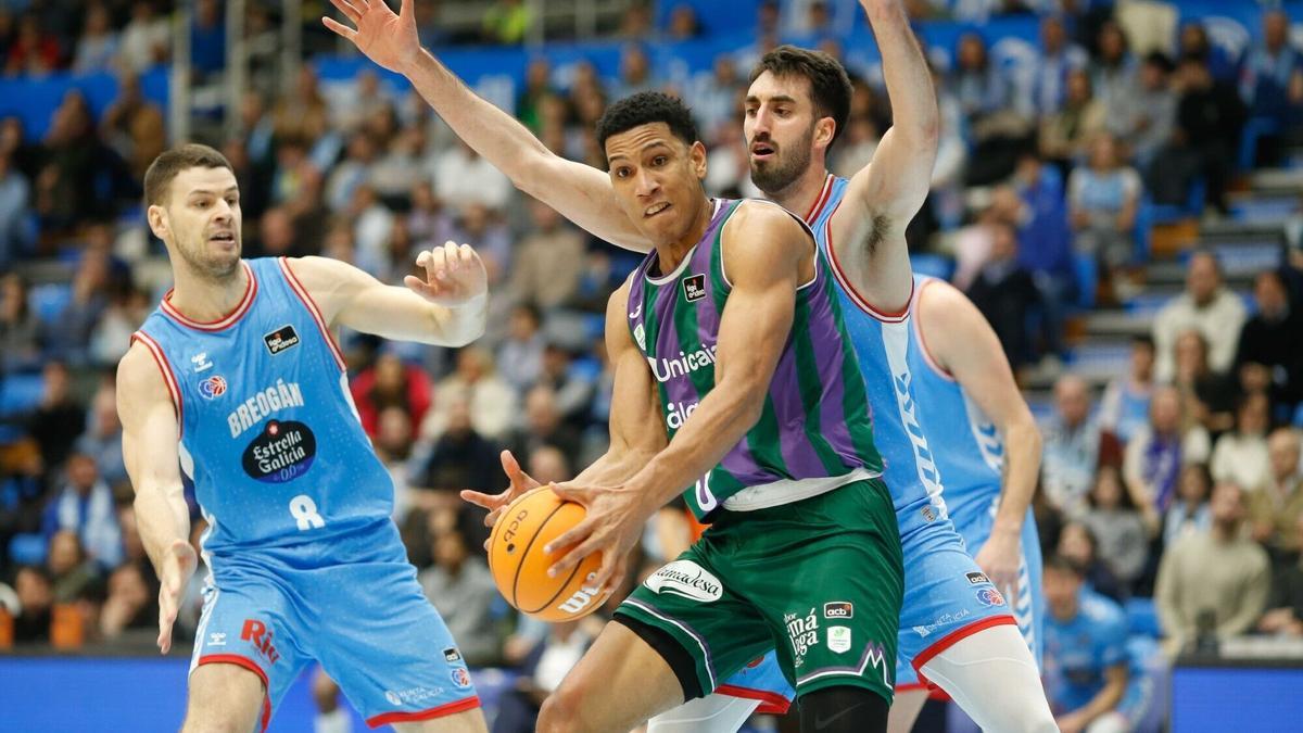El Unicaja fue de más a menos en Lugo para acabar perdiendo.