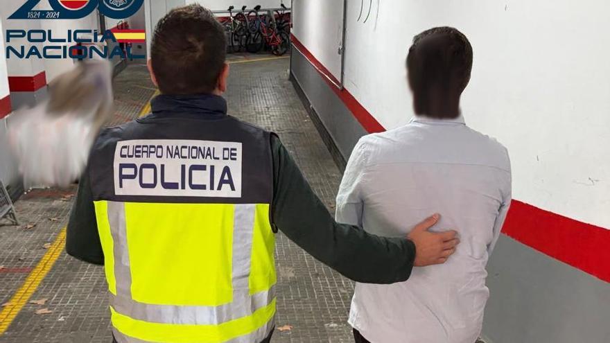 El sospechoso, tras su detención en Palma.