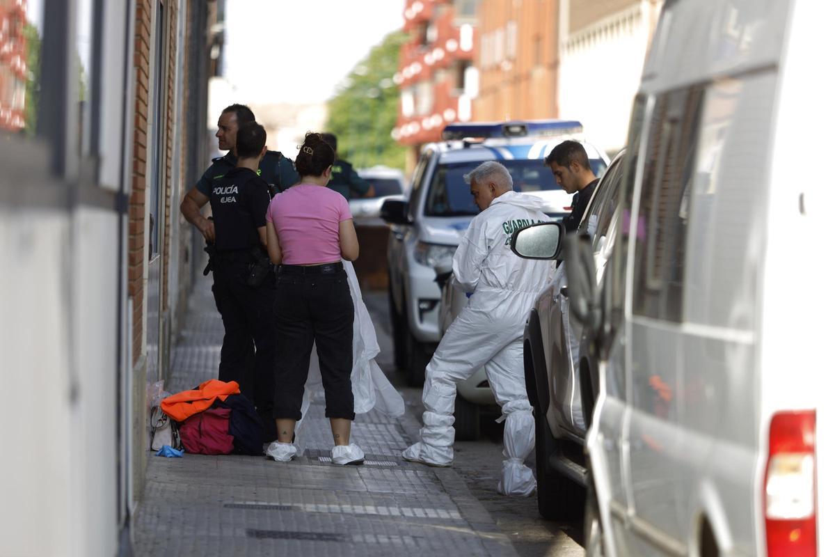 El Servicio de Criminalística de la Guardia Civil recabó pruebas de la escena del crimen.