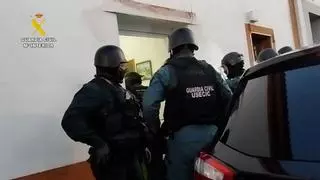 Operación Grisu en Peñarroya: dos detenidos, armas y cocaína en un golpe al tráfico de drogas